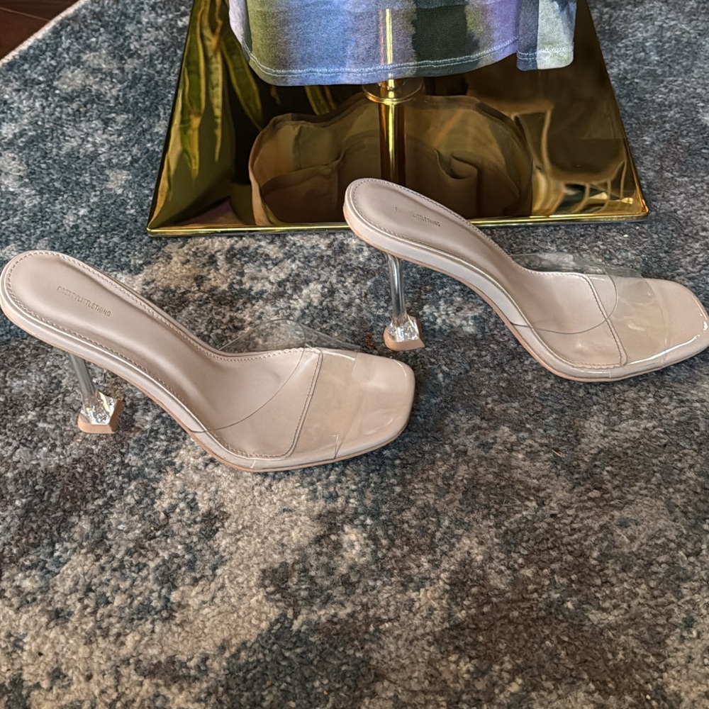 PrettyLittleThing Nude Clear Cake
Stand Heel Mule Sandals - Picture 13 of 16